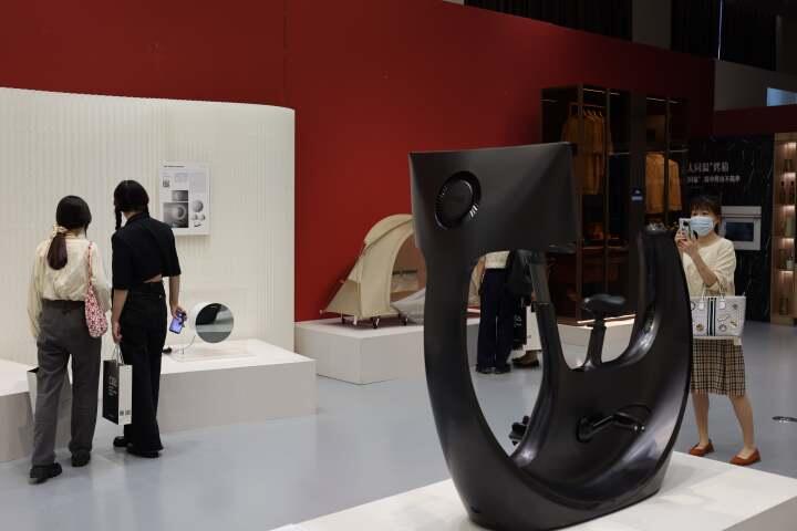 全球工业设计佳作亮相浙江展览馆，服务行业新发展